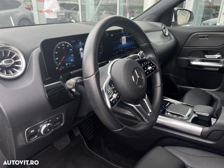 Mercedes-Benz GLA - 7