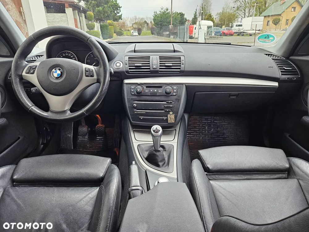 BMW Seria 1 118d - 27