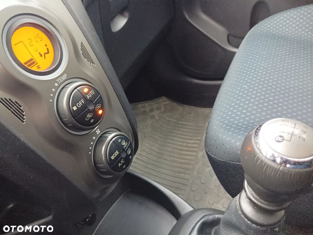 Toyota Yaris 1.33 VVT-i Cool - 14