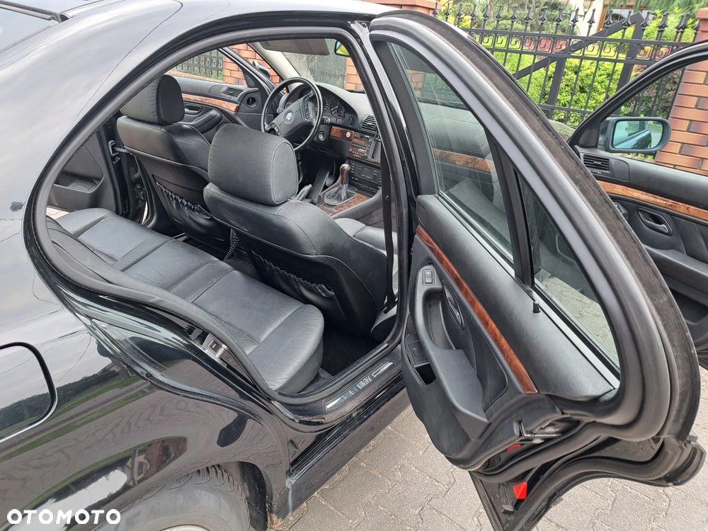 BMW Seria 5 - 11