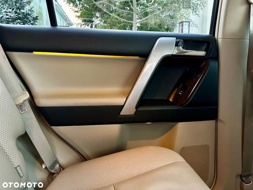 Toyota Land Cruiser LC 4.0 V6 Prestige 7os - 19