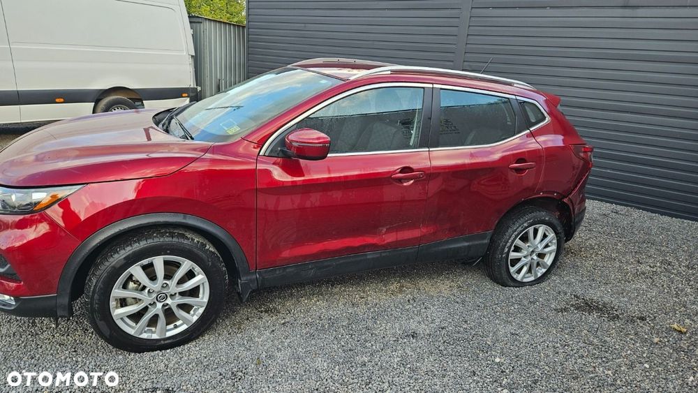 Nissan Rogue - 2