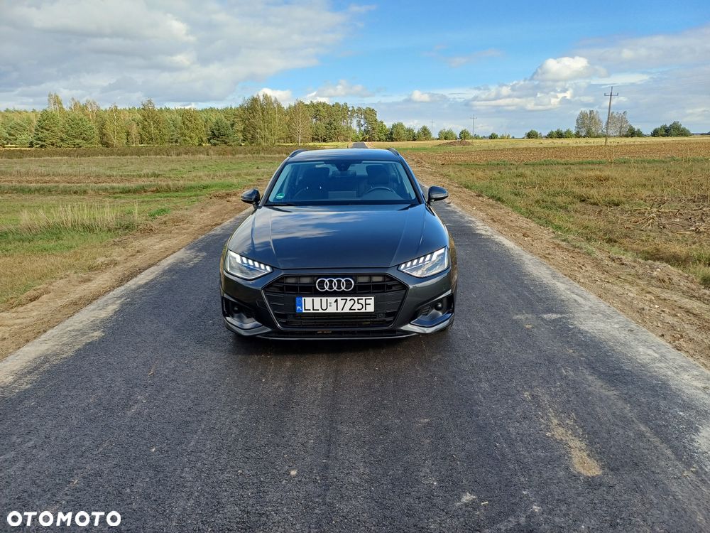 Audi A4 - 1