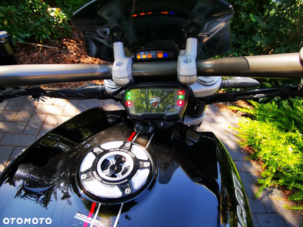 Ducati Diavel - 12