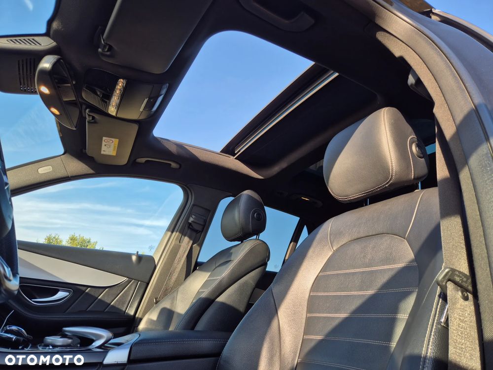 Mercedes-Benz GLC 250 d 4Matic 9G-TRONIC AMG Line - 25