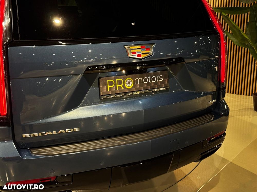 Cadillac Escalade - 9