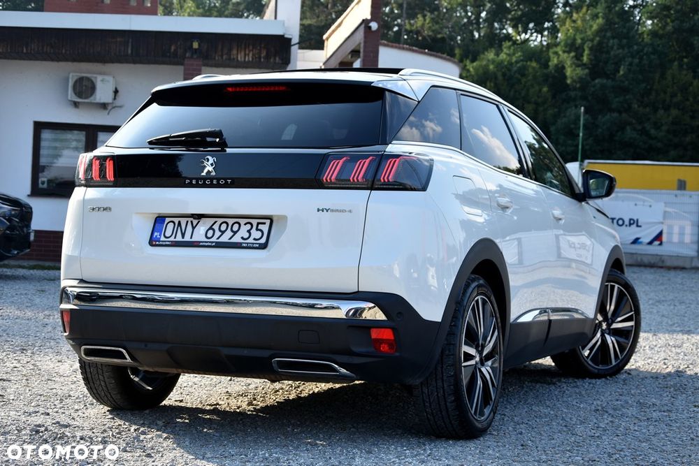 Peugeot 3008 1.6 PureTech HYbrid4 GT Line S&S EAT8 - 10