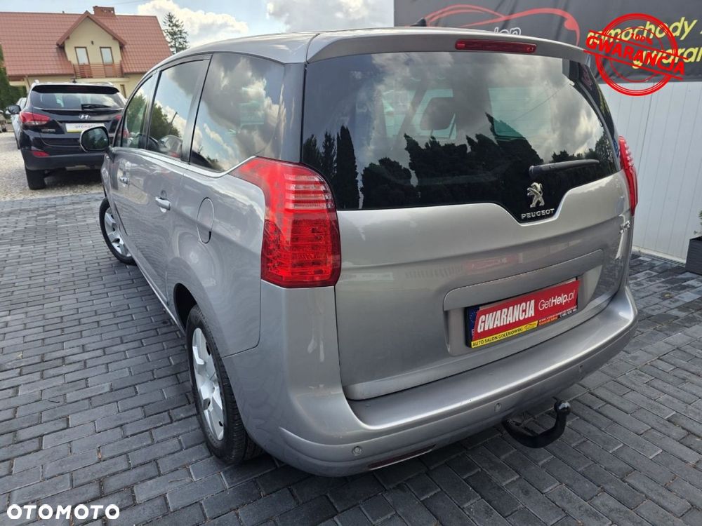 Peugeot 5008 - 8