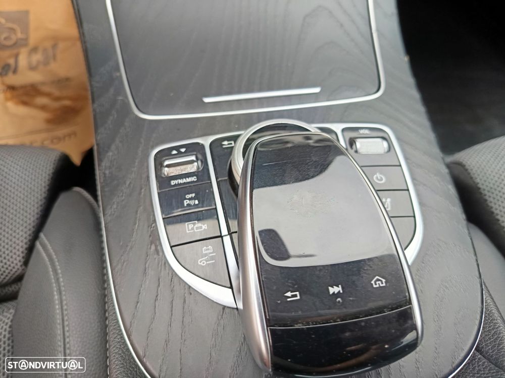 Mercedes-Benz E 300 de Avantgarde - 23