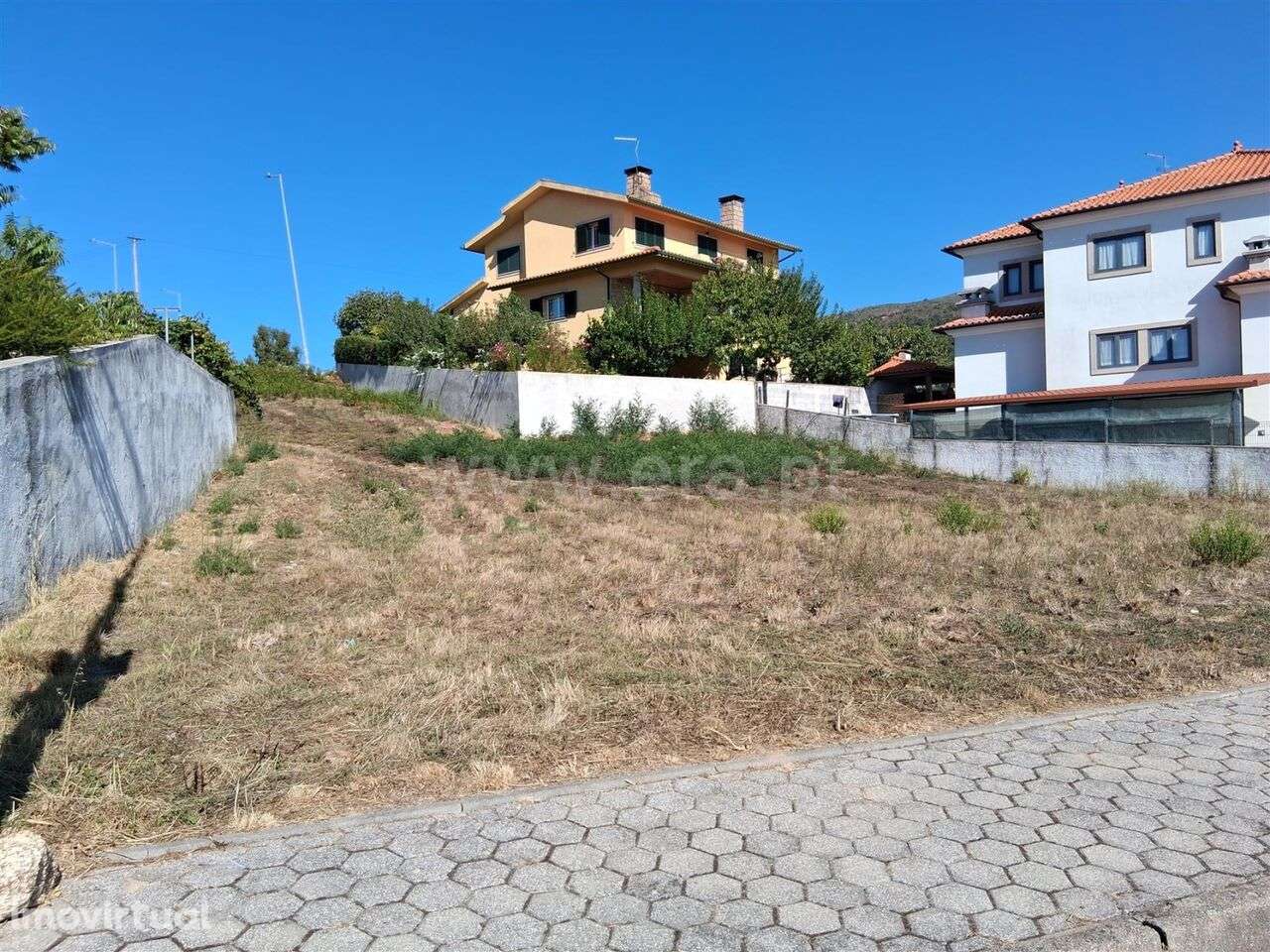 Terreno Urbano / Seia, Seia, São Romão e Lapa dos Dinheiros - Grande imagem: 2/3