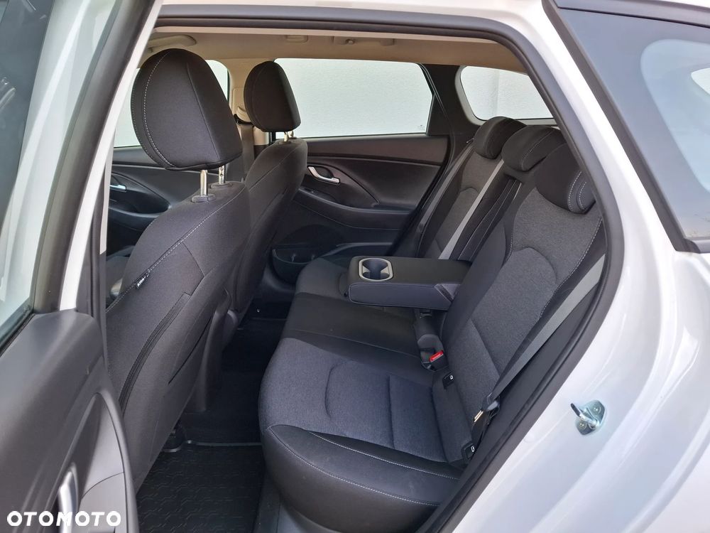 Hyundai i30 1.5 T-GDI 48V-Hybrid Advantage - 15