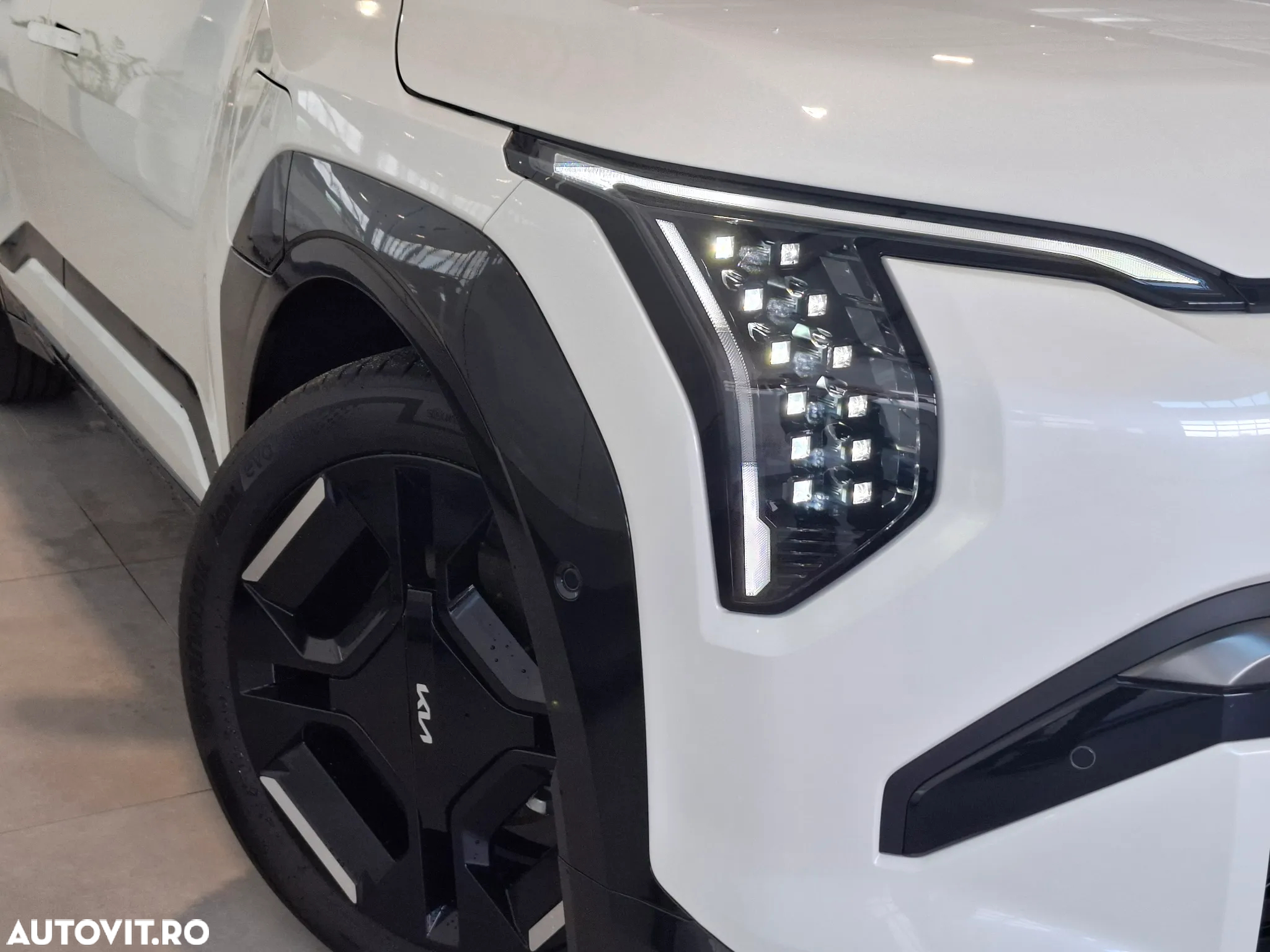 Kia EV3 - 8