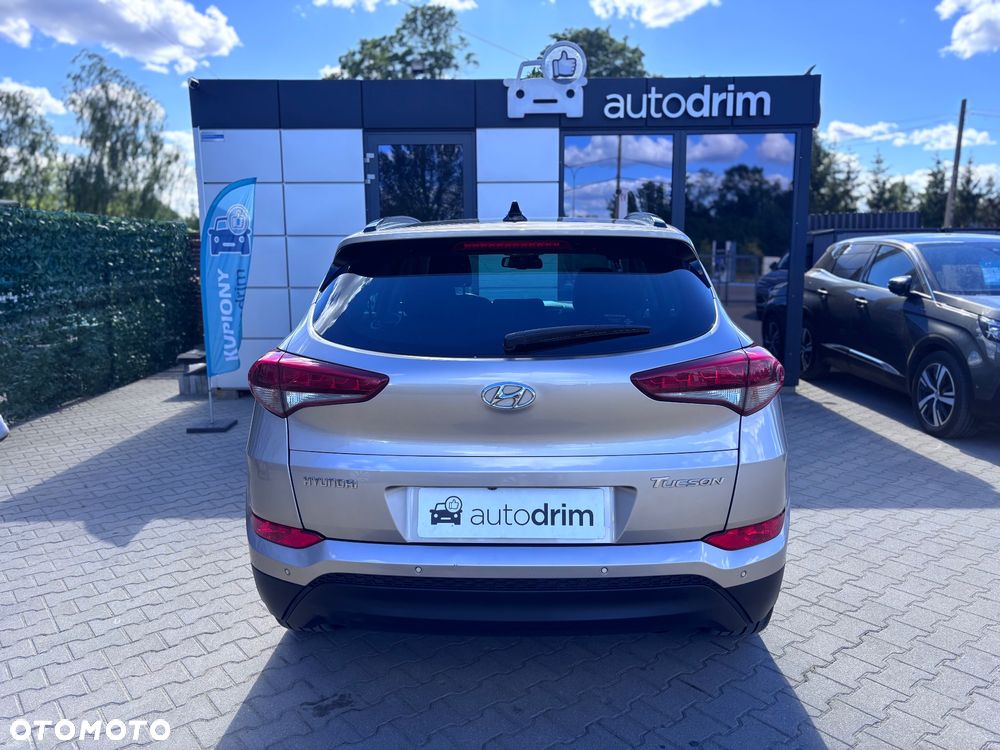 Hyundai Tucson blue 1.7 CRDi 2WD DCT Premium - 12