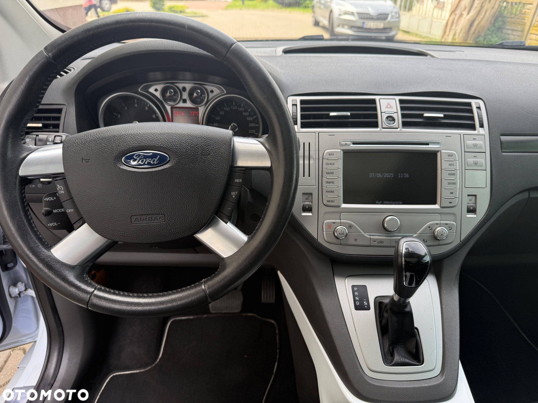 Ford Kuga 2.5 4x4 Individual - 32