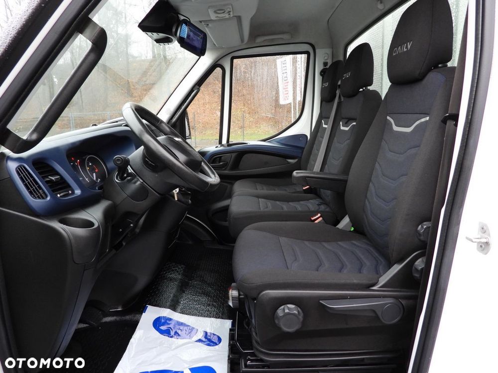 Iveco DAILY 35C18 TEMPOMAT LEDY AUTOMAT HI-MATIC BLIŹNIACZE KOŁA KLIMATYZACJA  180KM - 30