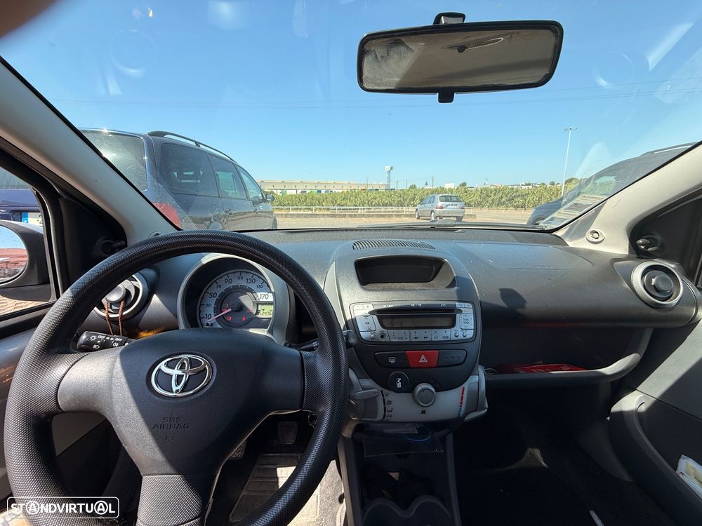 Toyota Aygo 1.0 - 6