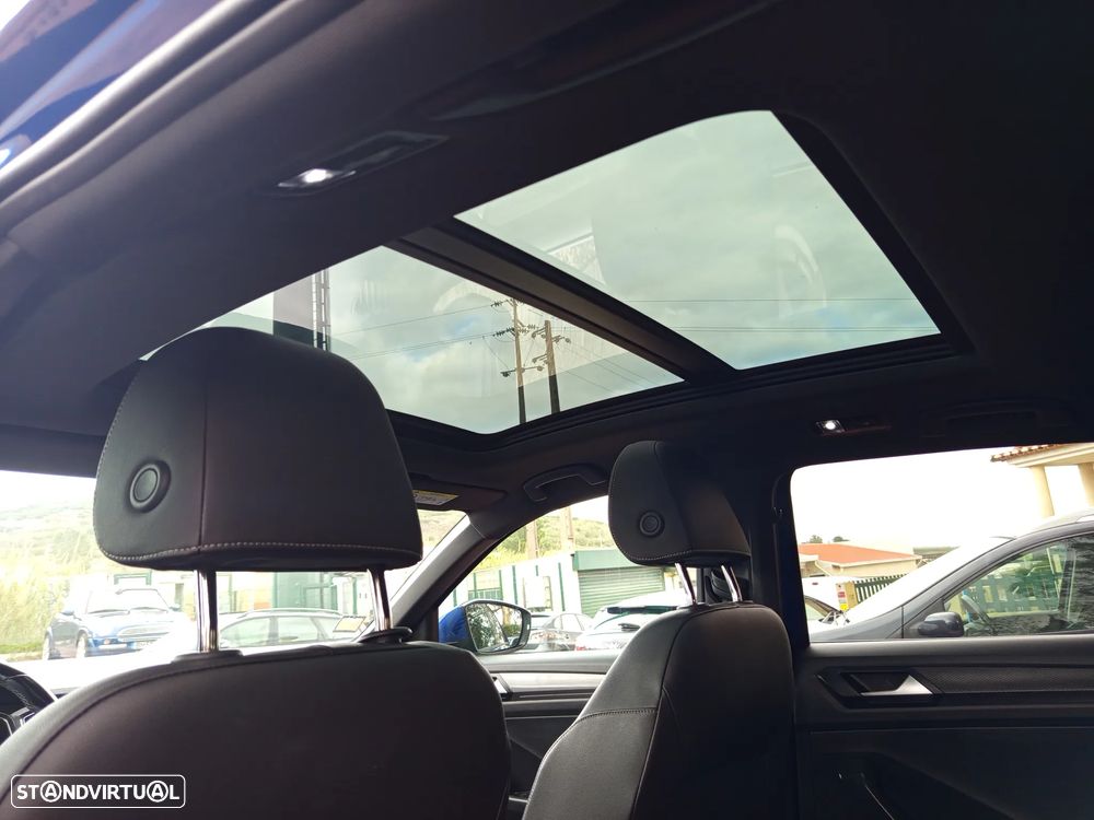 VW T-Roc 2.0 TSI OPF 4MOTION DSG R-Line - 36