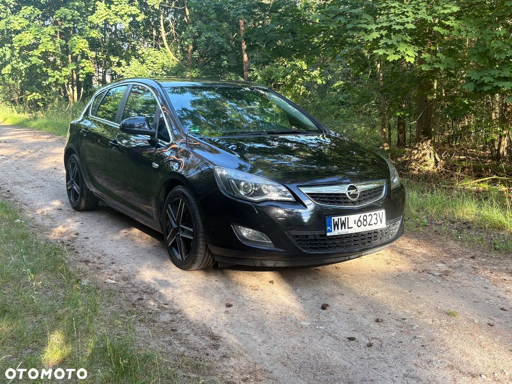 Opel Astra 1.7 CDTI DPF Cosmo - 1