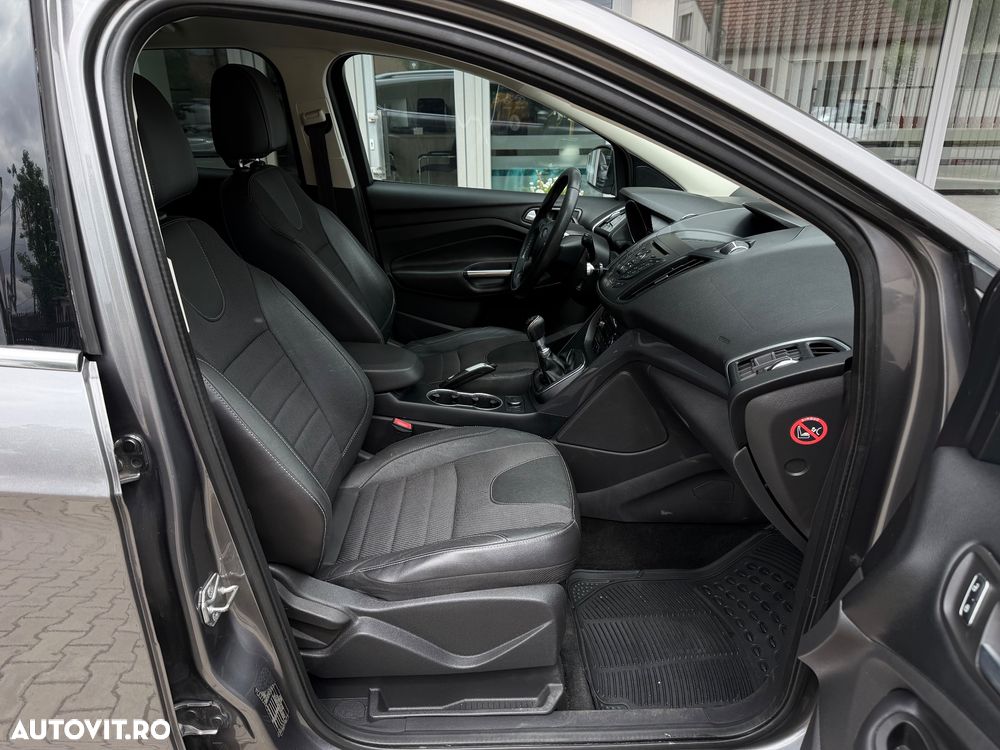 Ford Kuga 2.0 TDCi 2x4 Trend - 15