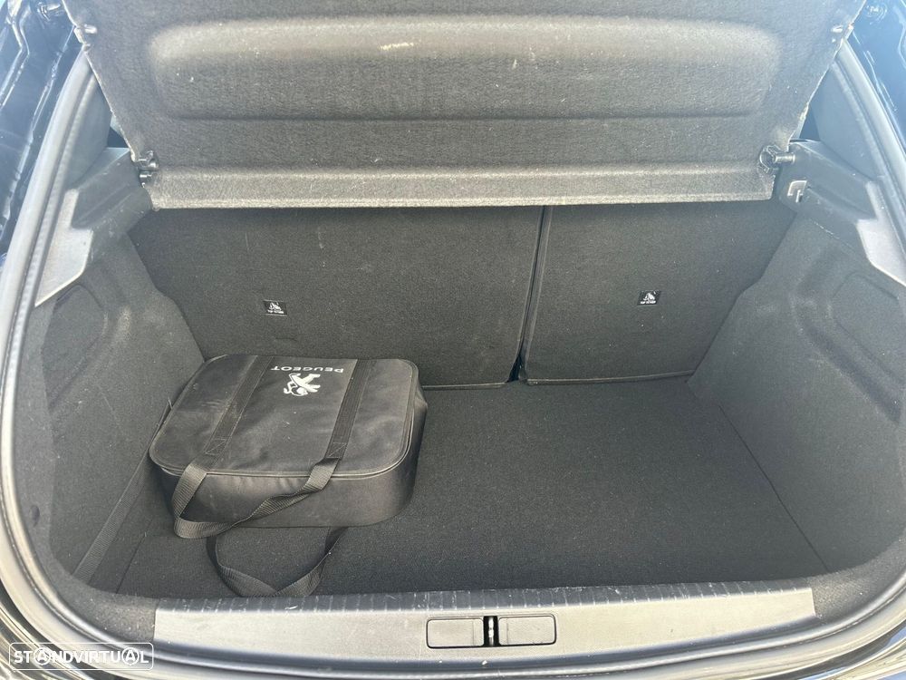 Peugeot e-208 50 kWh GT Pack - 33