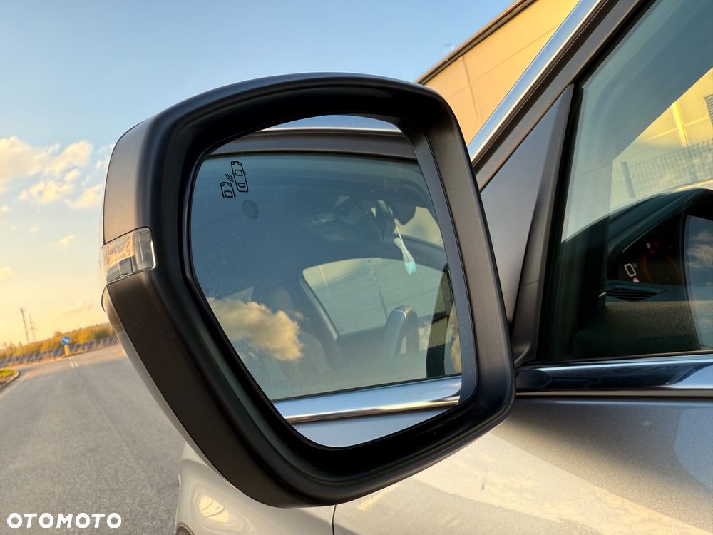 Peugeot 3008 1.6 PureTech GT S&S EAT8 - 17