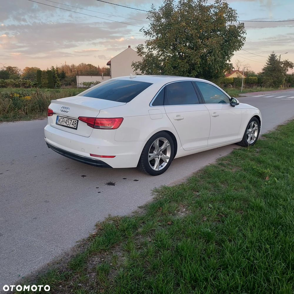 Audi A4 - 4