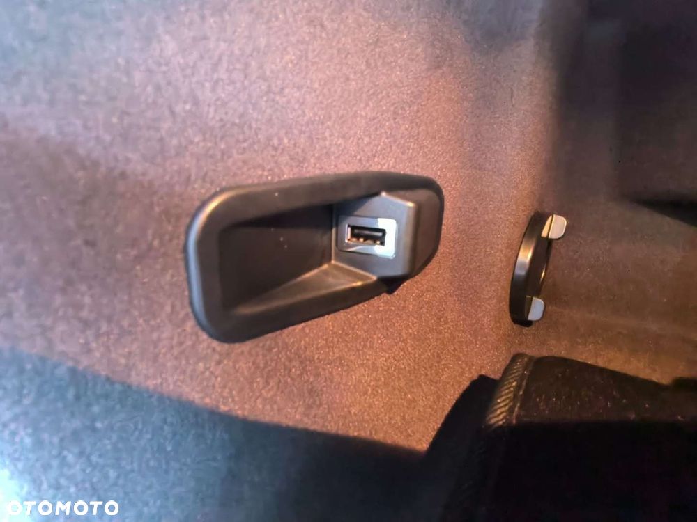Ford S-Max - 13