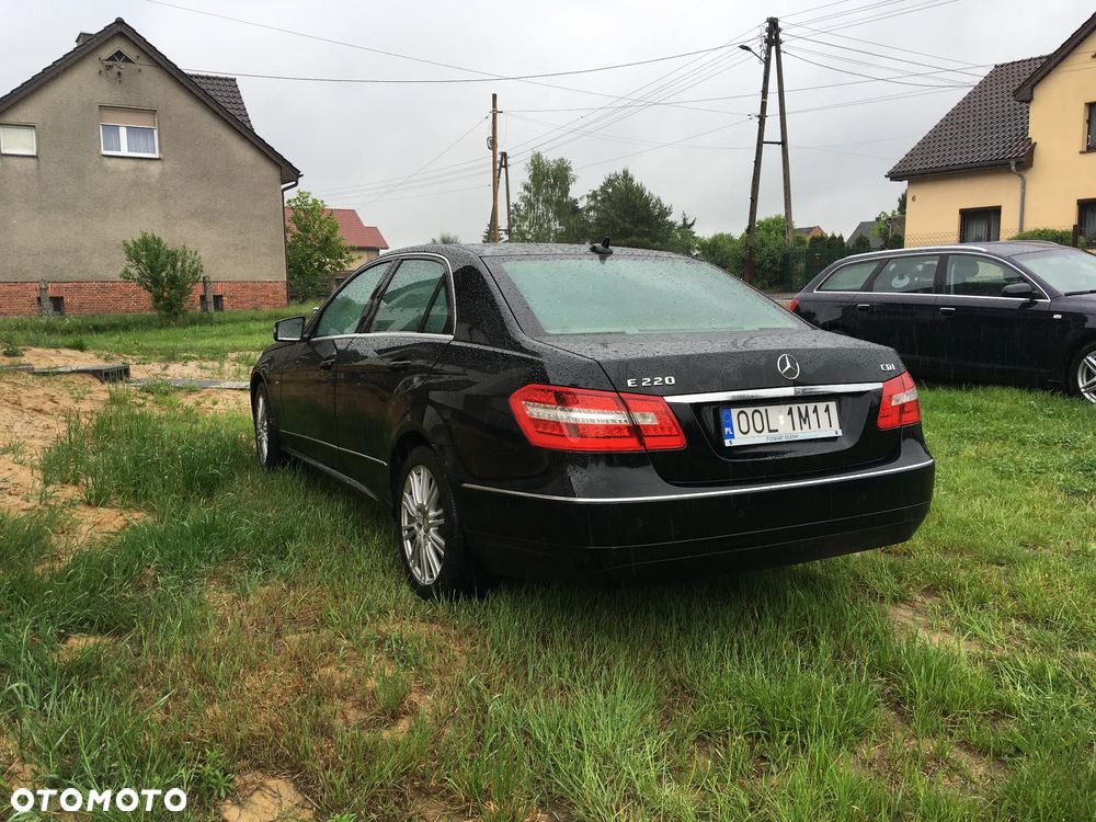 Mercedes-Benz Klasa E 220 CDI BlueEff Elegance - 4