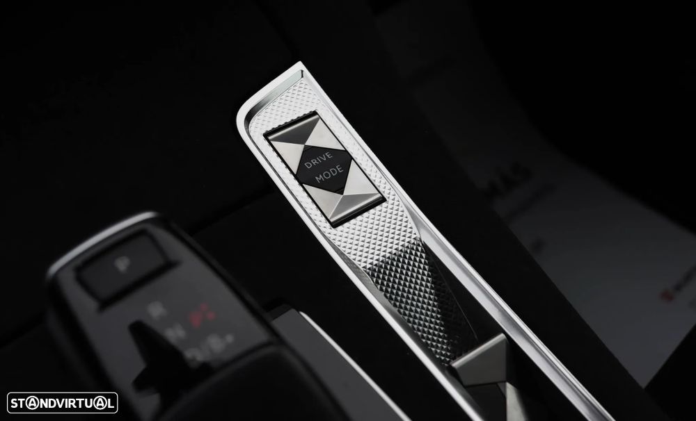 DS DS7 E-Tense Performance Line EAT8 - 32