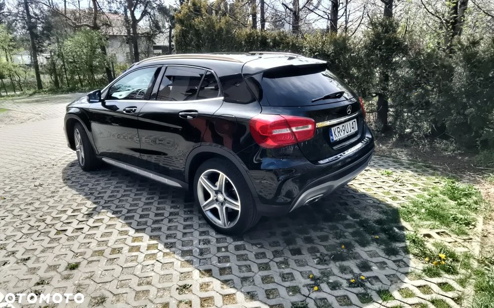 Mercedes-Benz GLA 250 4Matic 7G-DCT AMG Line - 7