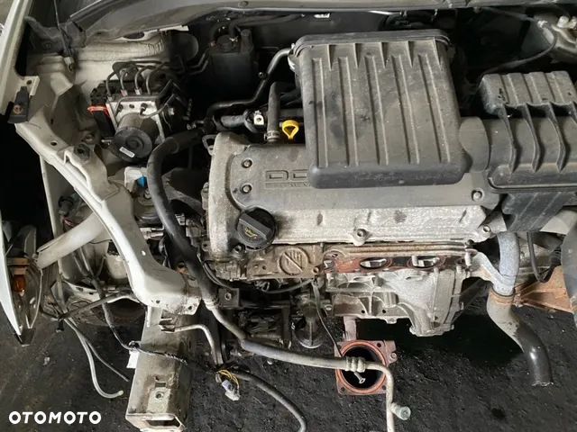 WÓZEK SANKI SUZUKI SWIFT MK6 1.3 BENZYNA - 2