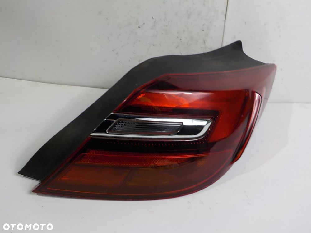 OPEL INSIGNIA A LIFT HB LAMPA PRAWA TYŁ TYLNA UK - 1