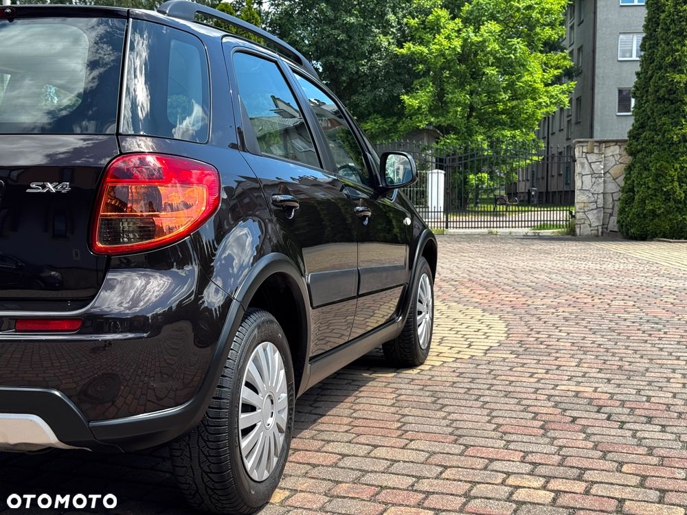 Suzuki SX4 1.6 Premium - 31