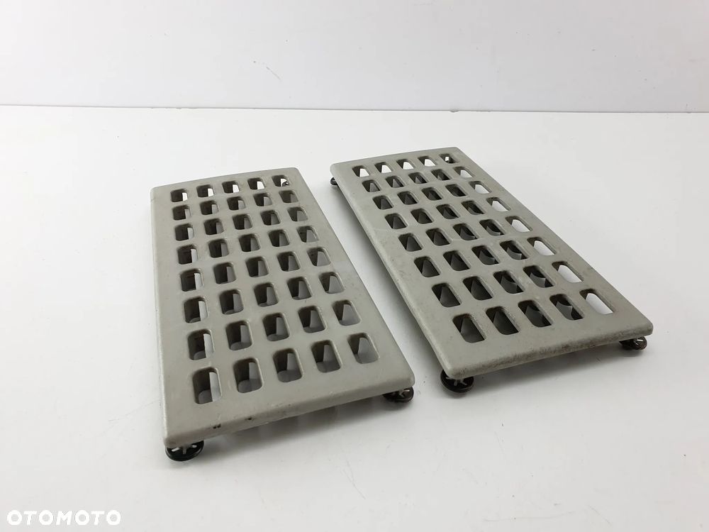 KRATKA WENTYLACYJNA  IVECO EUROCARGO - 10