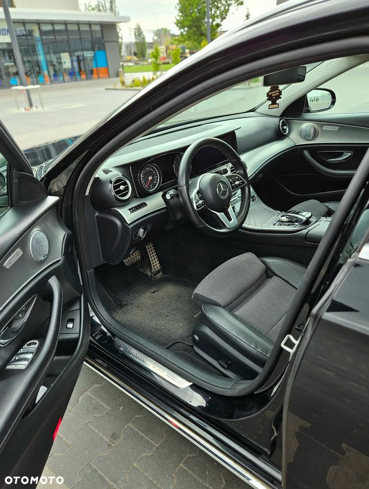 Mercedes-Benz Klasa E 220 d 9G-TRONIC - 6