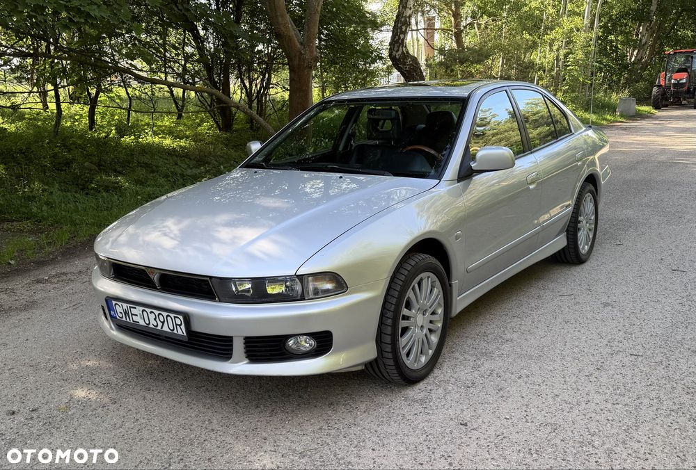 Mitsubishi Galant - 2