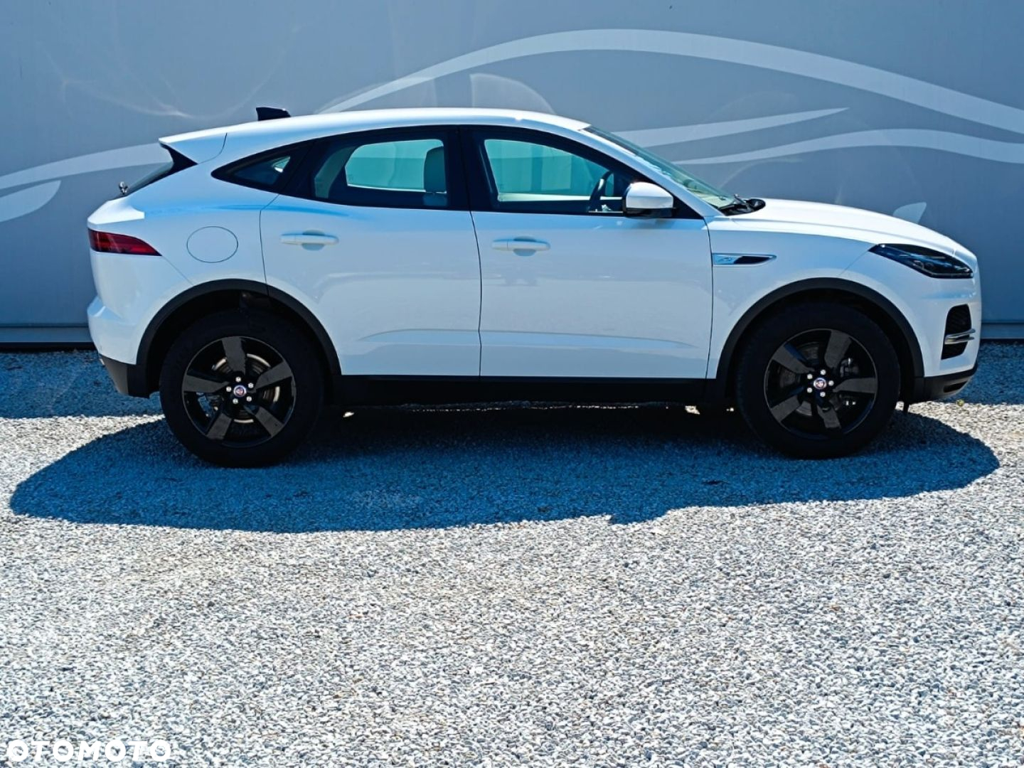 Jaguar E-Pace - 17