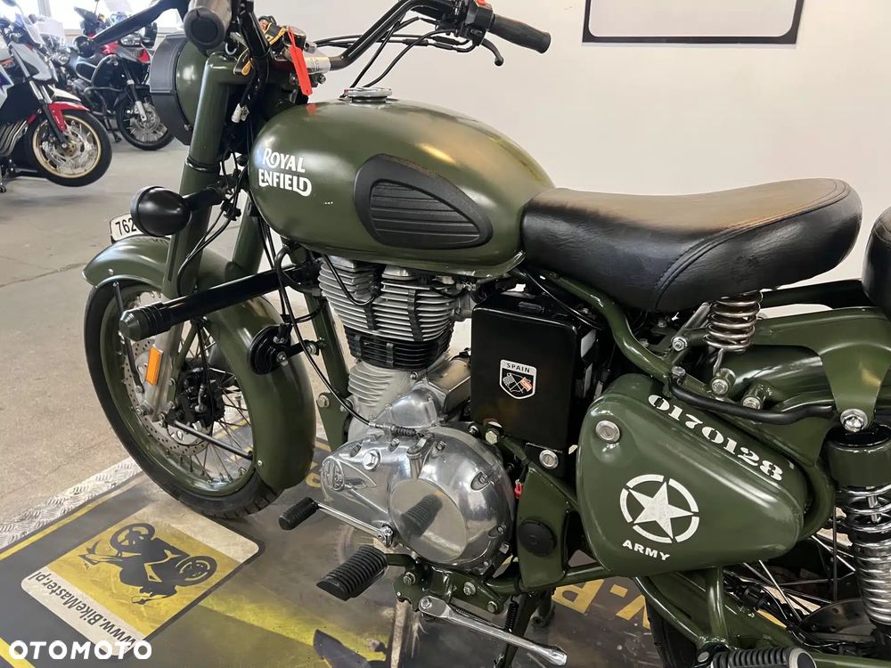 Royal Enfield Classic - 31
