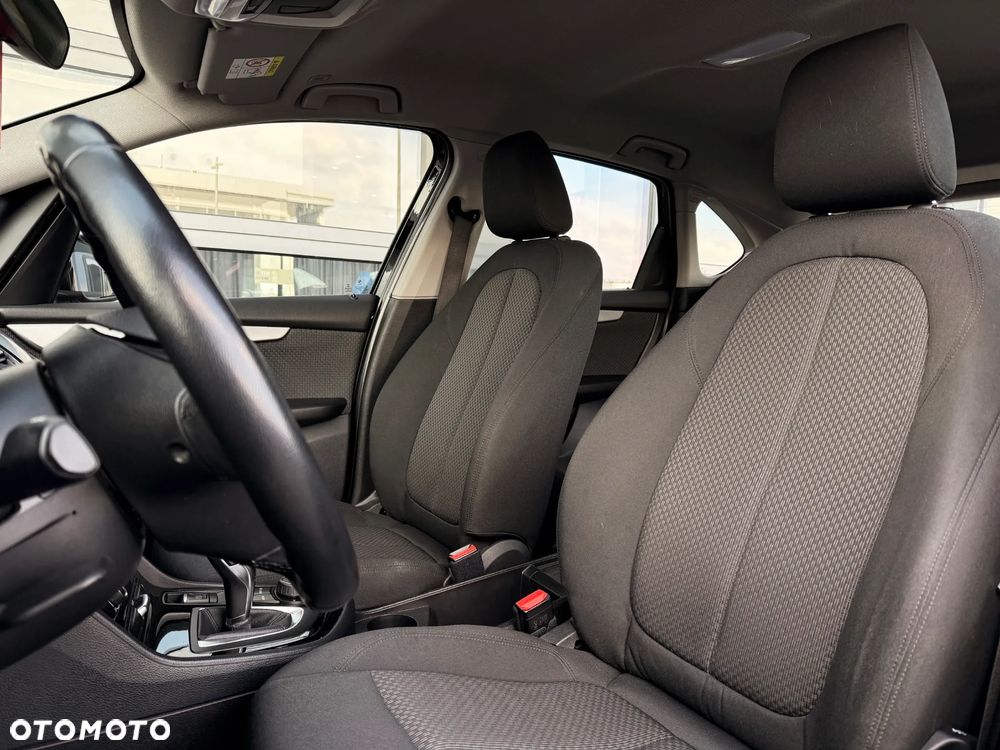 BMW Seria 2 218i - 26