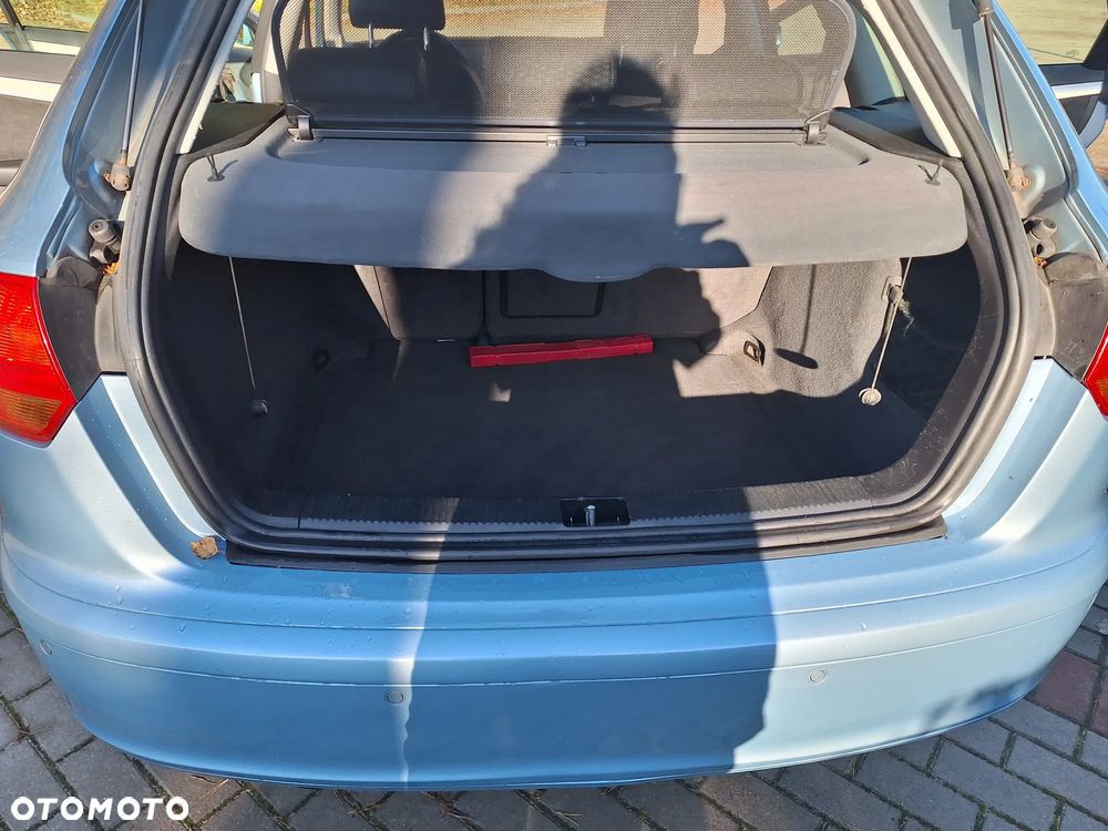 Audi A3 Sportback 1.6 FSI Ambition - 25