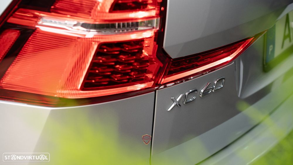 Volvo XC 60 2.0 T8 PHEV Inscription AWD - 13