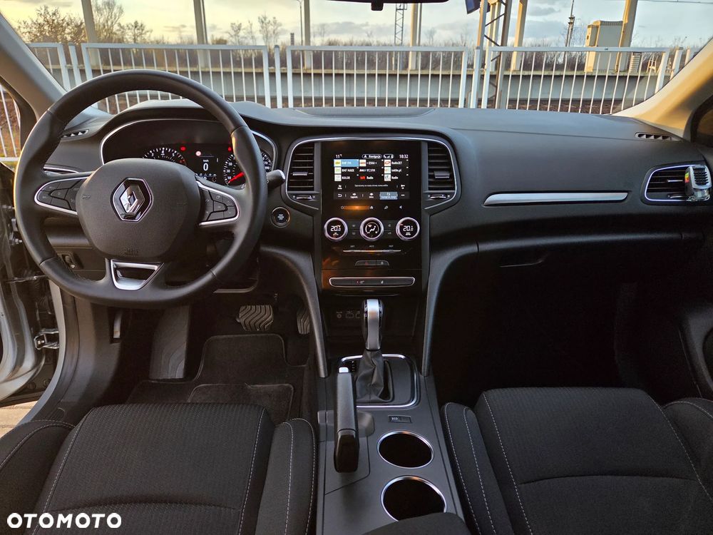 Renault Megane ENERGY TCe 140 EDC BUSINESS - 13