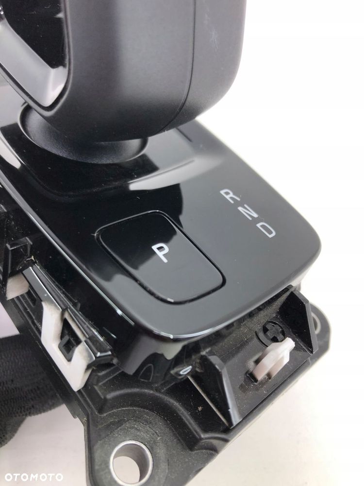 VOLVO XC40 GAŁKA LEWAREK ZMIANY BIEGÓW EUROPA 32335116 - 2