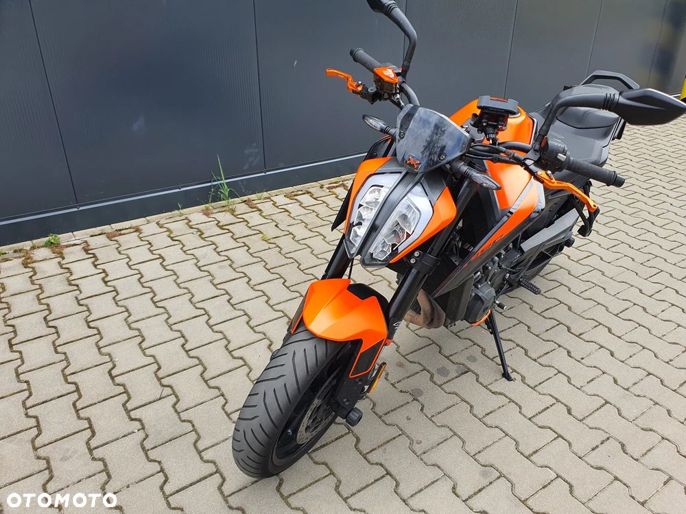 KTM DUKE 890 - 4