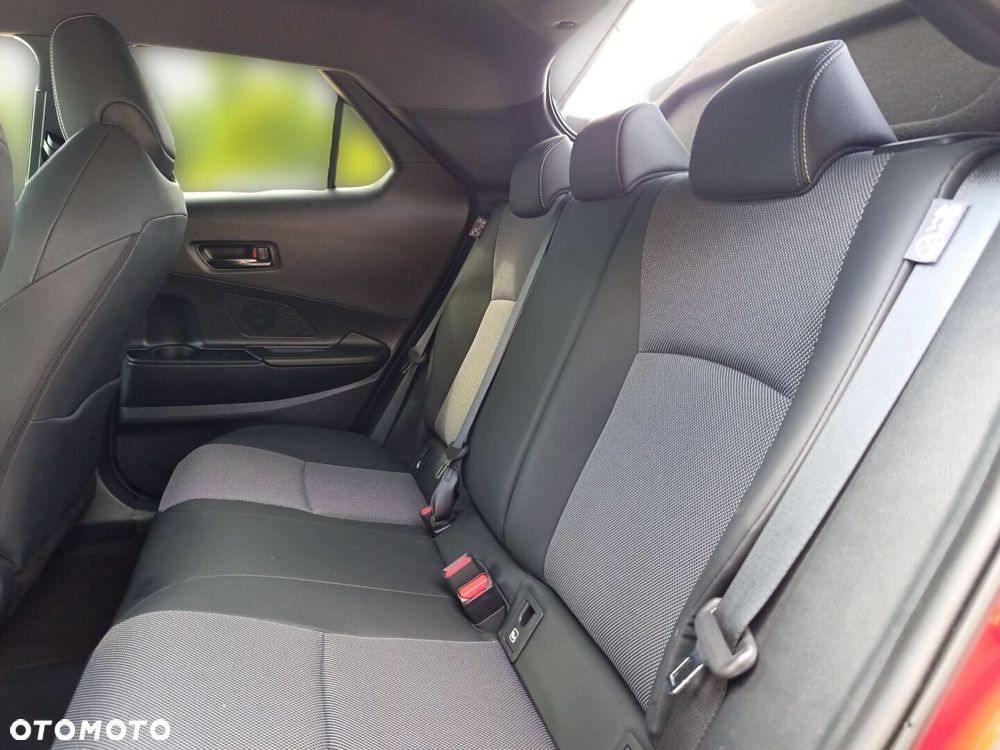 Toyota C-HR 2.0 PHEV Dynamic Force Executive - 10