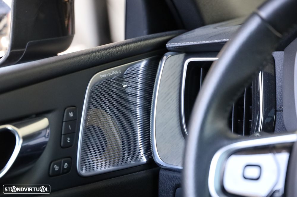 Volvo XC 60 2.0 D5 Inscription AWD - 32