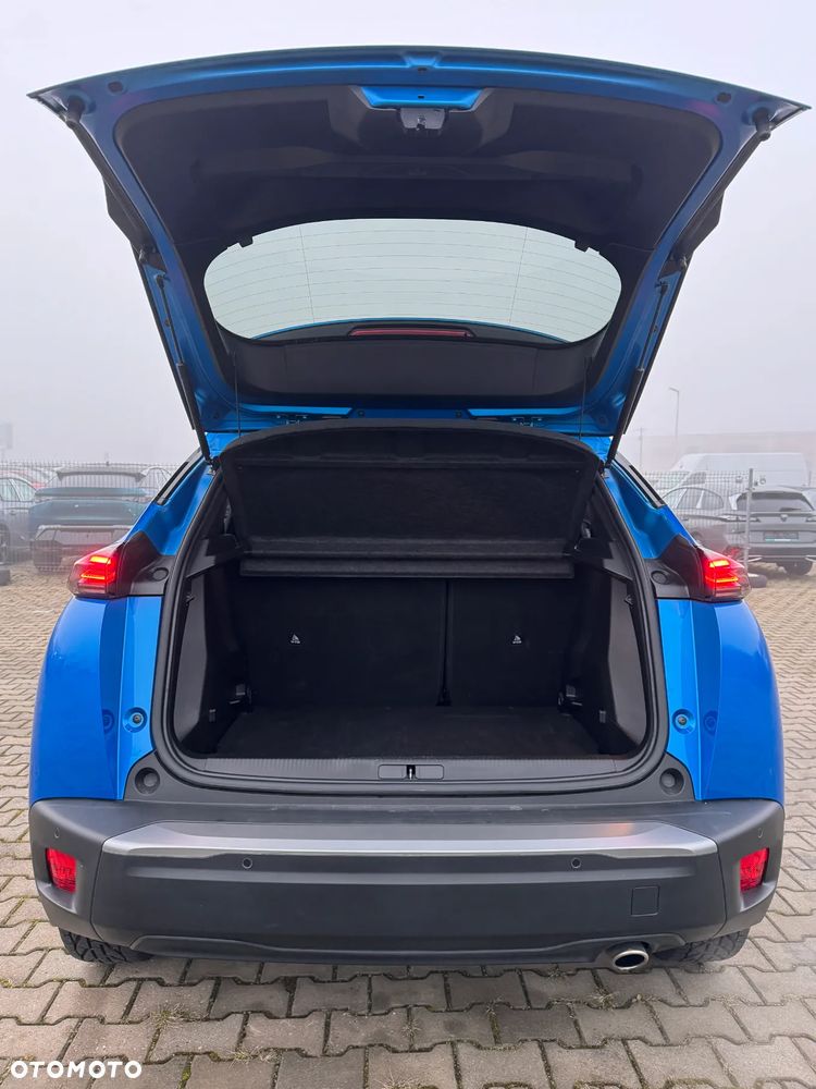 Peugeot 2008 BlueHDi 130 Allure S&S EAT8 - 9