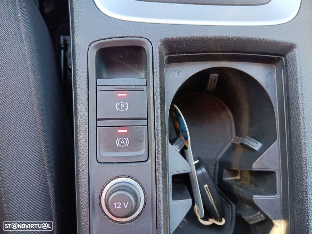Audi Q3 35 TDI S line S tronic — fotografia 23