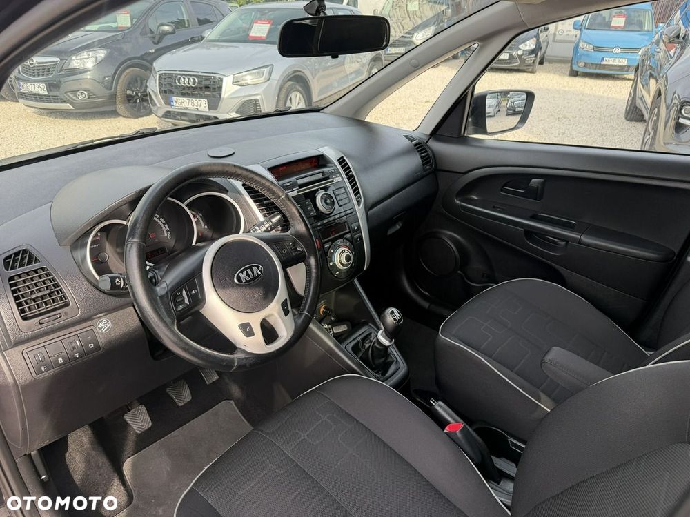Kia Venga 1.6 CRDi 128 Business Line - 14