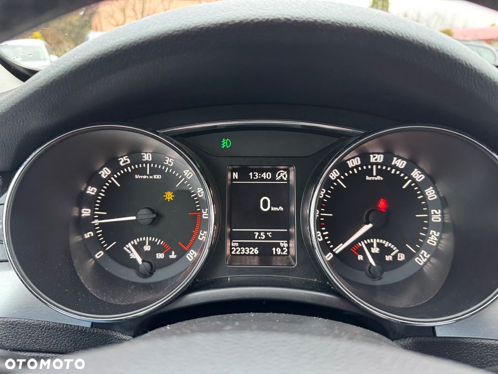 Skoda Superb 1.6 TDI GreenLine - 4